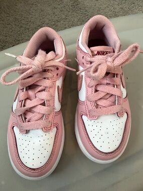 Nike Kids Pink and White Low-Top Sneakers